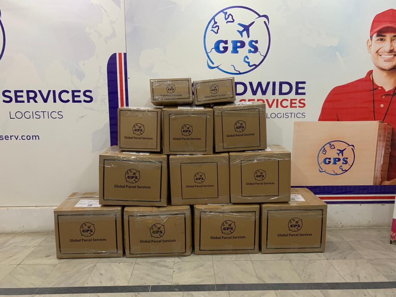 Global Parcel Service office 3